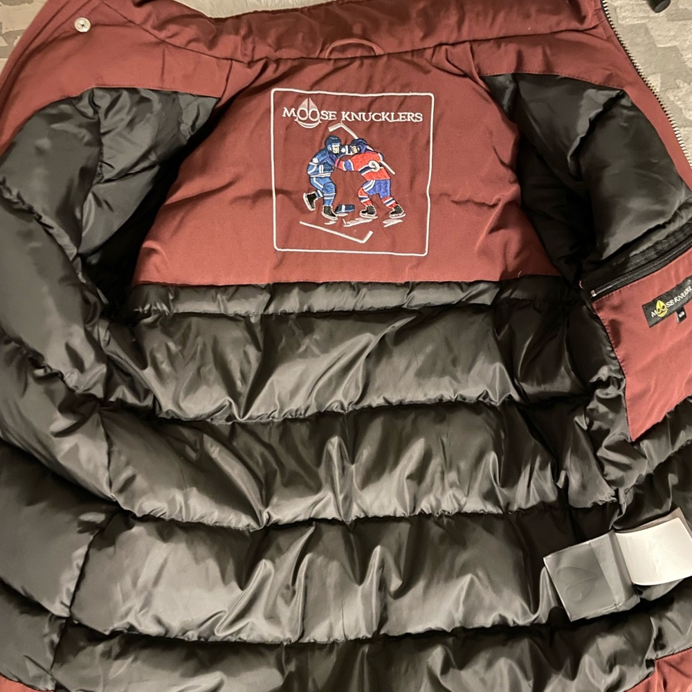Burgundy Moose knuckles kid’s winter jacket - Picture 2 of 8